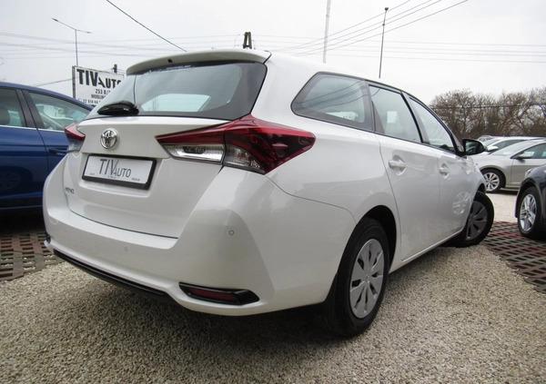 Toyota Auris cena 51893 przebieg: 53700, rok produkcji 2018 z Dąbrowa Tarnowska małe 172